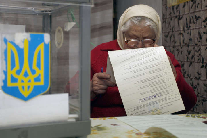 Вибори до об’єднаних громад: на Одещині затримали двох членів виборчої комісії