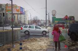 Погода на понеділок: дощі, вітер та «плюсова» температура