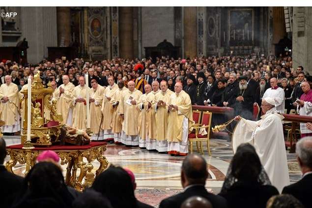 Папа Римський помолився за мир в Україні під час різдвяного послання 