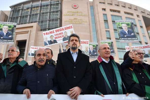 У Туреччині тримають за ґратами чотирьох журналістів