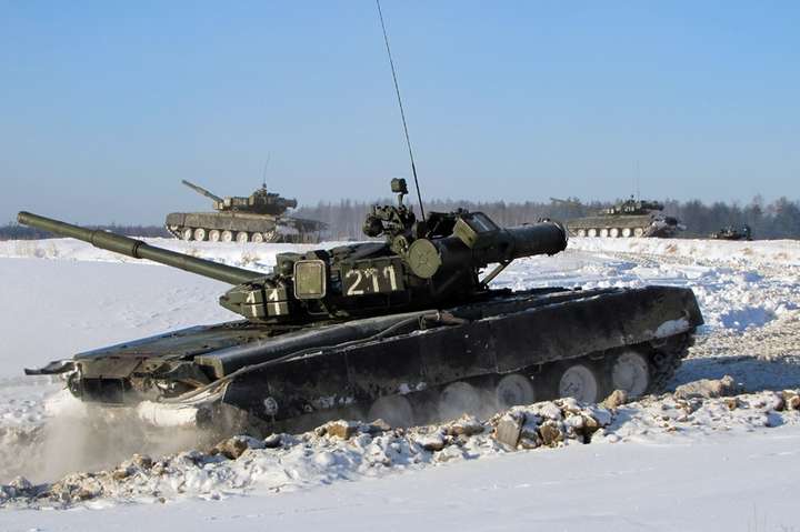Безпілотник ОБСЄ відзняв 56 танків бойовиків біля Луганська