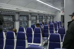 Топ-менеджер «Укрзалізниці» показав відремонтовану за 46 млн електричку