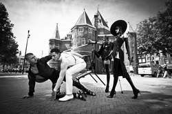 Алла Костромичева снялась в пикантной фотосессии с участниками «Топ-модель по-украински» 