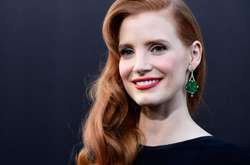 Джессика Честейн раскритиковала обложку глянца за расовую дискриминацию