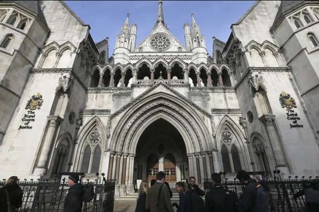 Високий суд Лондона розглядає три справи проти Коломойського та Боголюбова