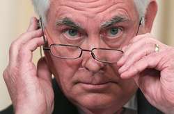 Тіллерсон закликав Лаврова повернути російських офіцерів до Спільного центру з контролю і координації