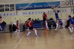 Волейбольний матч у Росії курйозно перервав поїзд