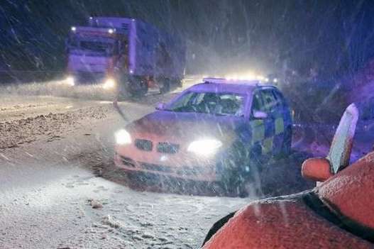 Сильний снігопад у Британії викликав перебої з електроенергією