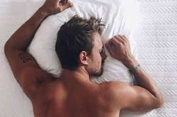 В сети нашли самого сексуального студента-медика