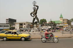 МЗС рекомендує українцям утриматись від поїздок в Камерун