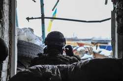 Український військовий на Донбасі