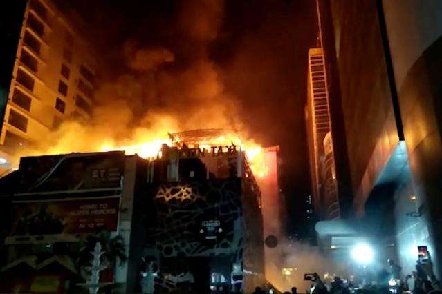 У Мумбаї згорів люксовий ресторан, 15 загиблих