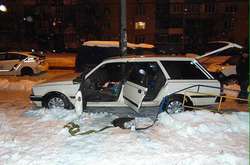 Столичні правоохоронці затримали крадіїв кабелю зв'язку