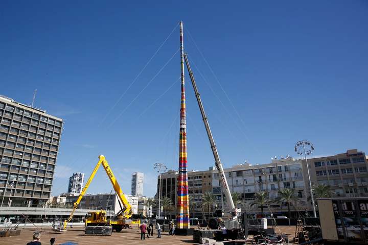 В Тель-Авиве построили из Lego рекордно высокую башню (фото)