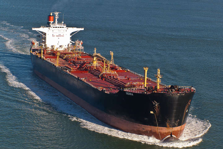 Російські танкери в обхід санкцій ООН постачали паливо в КНДР - Reuters