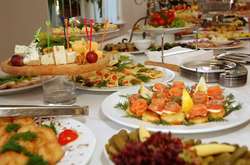  Об‘їдання ще нікому здоров‘я не додавало. 