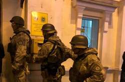 Заручники у Харкові: до терориста привезли батька