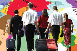 Трудова міграція українців. Чи врятує зарплата у 16 тисяч?