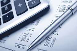 Падіння цін на нафту підштовхнуло Саудівську Аравію та ОАЕ до введення нового податку