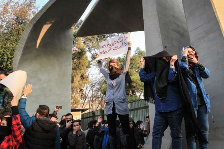 В Ірані зросла кількість затриманих протестувальників