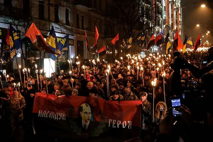 Націоналісти анонсували 1 січня смолоскипні марші на честь Бандери