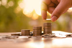 У Гройсмана порахували, скільки мільярдів додала місцевим бюджетам децентралізація