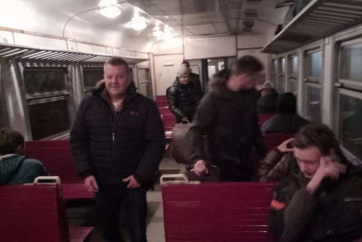Пасажирів потягу Запоріжжя – Київ за ніч тричі пересаджували на різні поїзди 