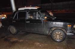 Небайдужі кияни завадили незнайомцю обікрасти чужу автівку