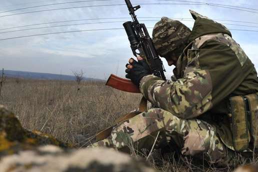 За минулу добу в зоні АТО поранено двох українських військових