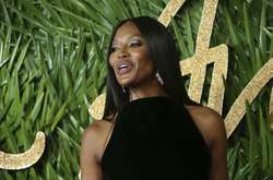 Три чернокожих грации: Наоми Кэмпбелл показала трогательное семейное фото 