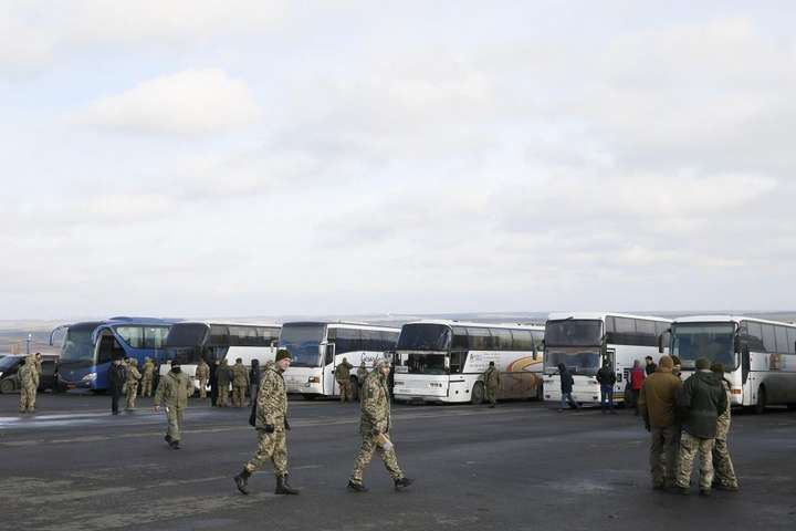 Визволені з полону українці проходять спецперевірку СБУ 