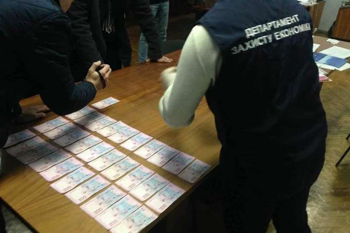 На Запоріжжі високопосадовці «погоріли» на вимаганні хабарів