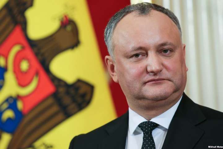 Додона в третій раз відсторонили від посади президента Молдови
