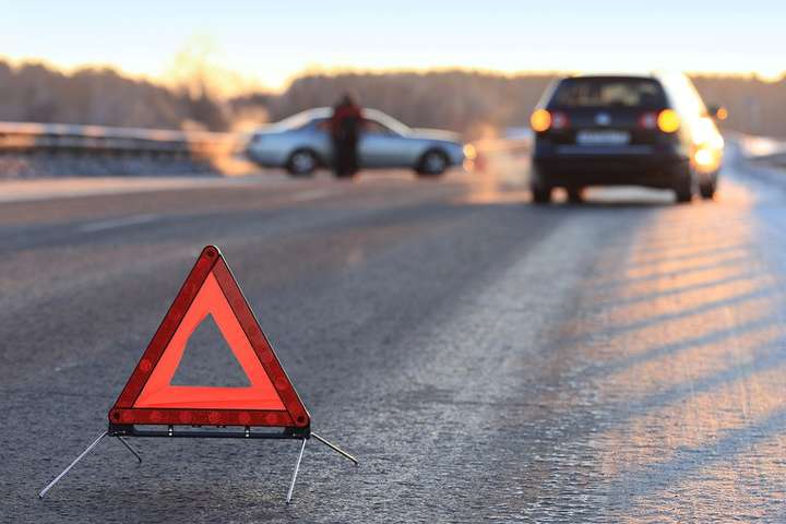 У Конча-Заспі автівка задавила жінку: водій утік
