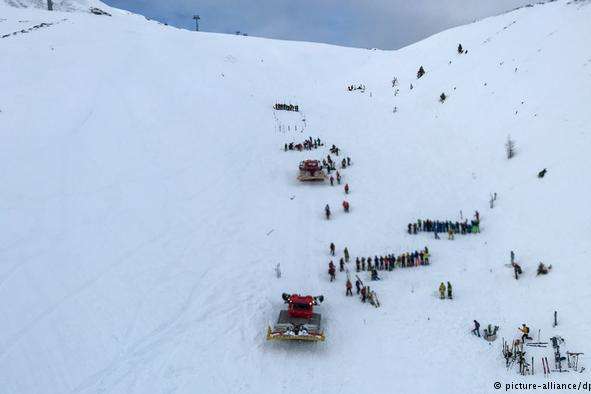 В Австрії від сходження лавини загинули двоє лижників