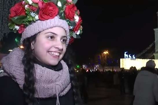 Сотні українців зібрались у передвечір'я Різдва на Софійській площі