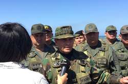 Венесуельські військові стали охороняти супермаркети: люди масово грабують магазини