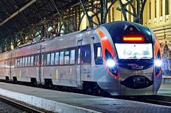 «Укрзалізниця» оголосила про додаткові рейси «Інтерсіті» на 9 січня