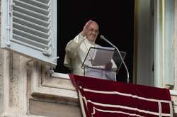 Папа Римский поздравил мир с Рождеством 