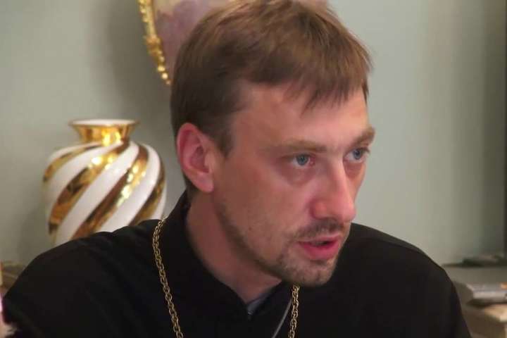 Капелан Дмитрієв зазначив, що не зустрічав на фронті священнослужителів московського патріархату