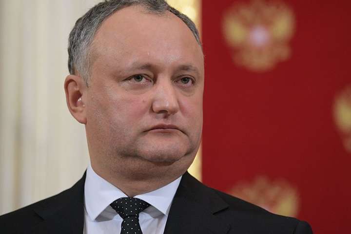 Президенту Молдови погрожують кримінальною відповідальністю
