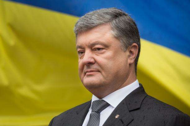 У 2017 році Порошенко позбавив українського громадянства майже 5,2 тисяч людей