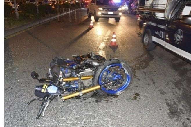 Росіянин у Таїланді на мотоциклі скоїв ДТП, загинули три людини 