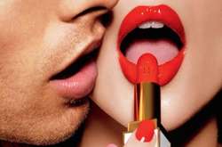 Вывод ученых: интеллект привлекает больше, чем внешность