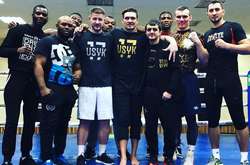 Усик і його команда, яка допомагає готуватися до бою з Брієдісом (фото)