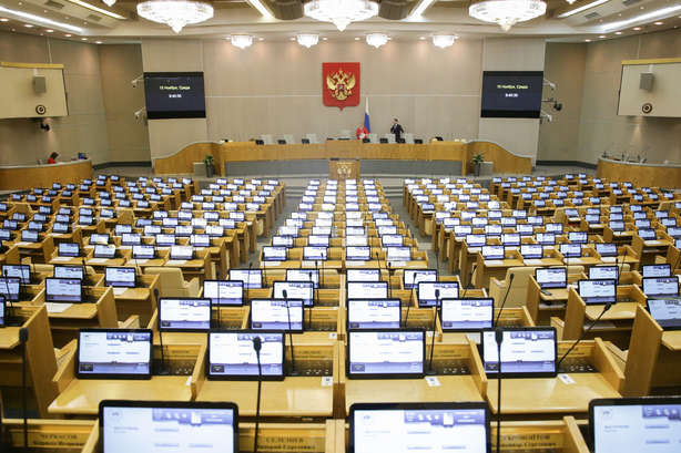 В России на первом заседании Госдумы в 2018 году у 30 депутатов пропали карточки для голосования