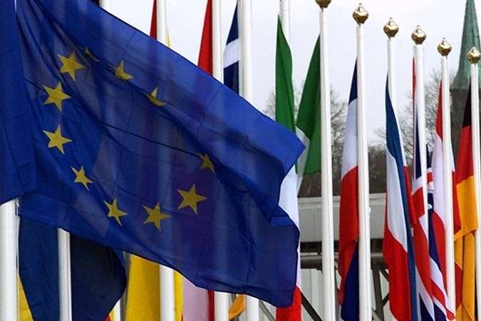 Поляки й угорці хочуть від ЄС грошей на захист європейських цінностей в їхніх країнах 