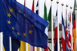 Поляки й угорці хочуть від ЄС грошей на захист європейських цінностей в їхніх країнах 