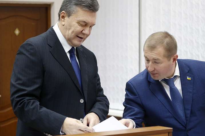 Адвокати Януковича зірвали засідання суду