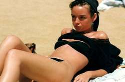 Красивые девушки и диктатура. Фото пляжной жизни Чили 1980-х годов